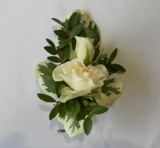 Spray Rose Boutonniere (COR21-07)