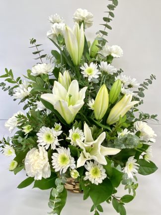 Peaceful White Lilies (T228-1A)