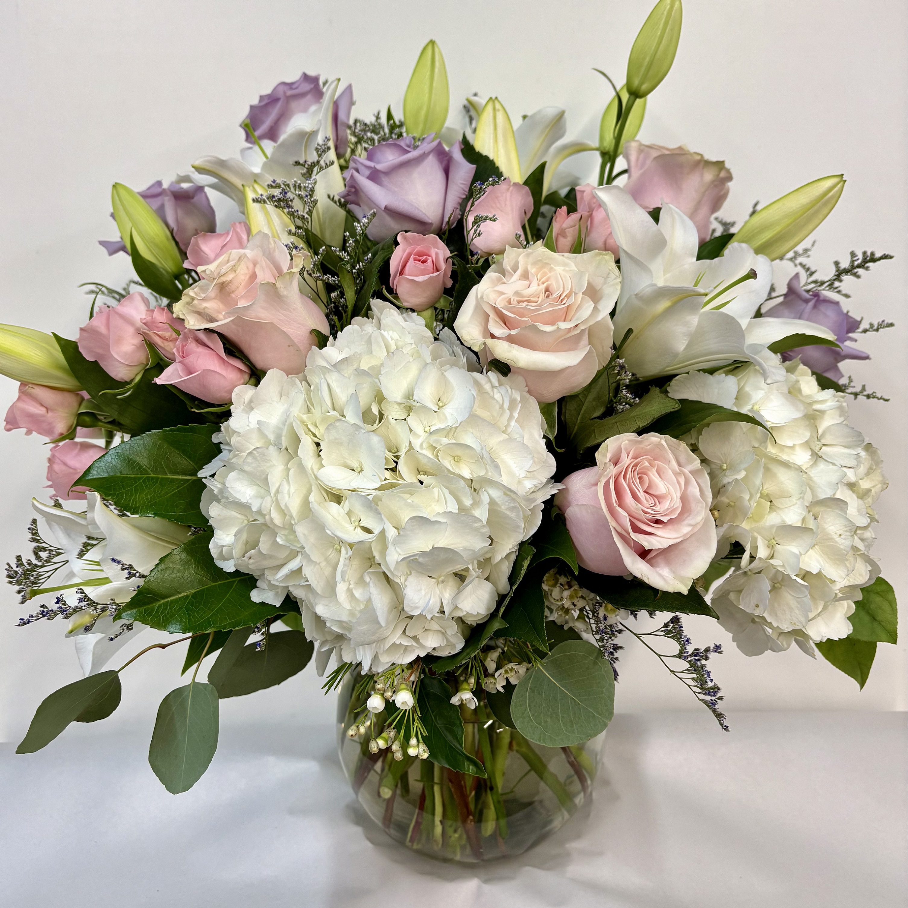 Beautiful Whisper Vase (FA25-18)